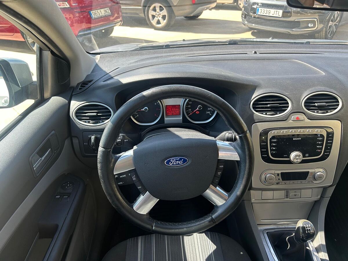 FORD FOCUS TREND 1.6 SPANISH LHD IN SPAIN ONLY 78000 MILESS SUPERB 2008